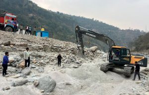 पाँचथरको हेवा खोलामा बेलिब्रिज निर्माणको सुरु