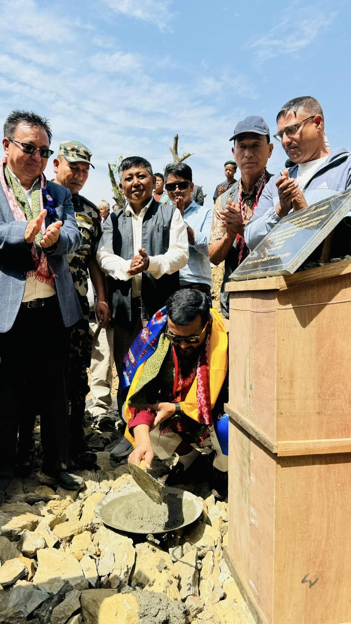धनकुटास्थित बुढीमोरङ बृहत् लिफ्टिङ खानेपानी तथा सरसफाइ आयोजनाको शिलान्यास